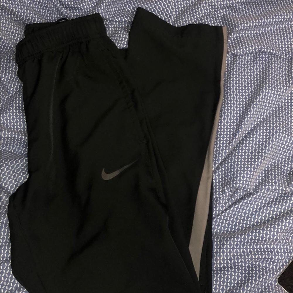 NIKE TRACKPANTS